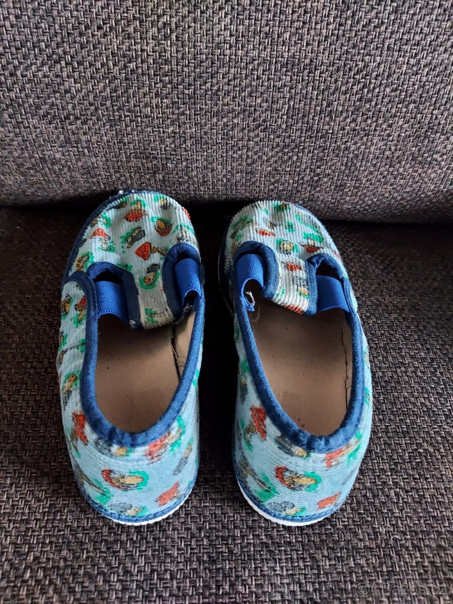 Přezůvky/Papuče/Papučky vel 26 - 2