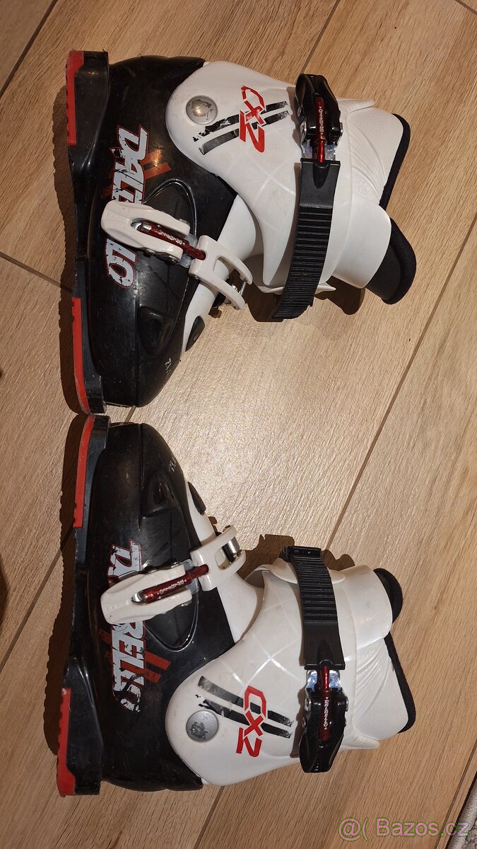 Prodám dětské lyžaky 21,5 - 2