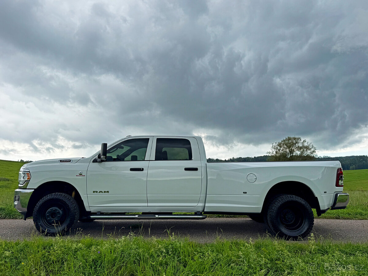 DODGE RAM 3500 6.7 Cummins Diesel HIGH OUTPUT AISIN 4x4 - 2