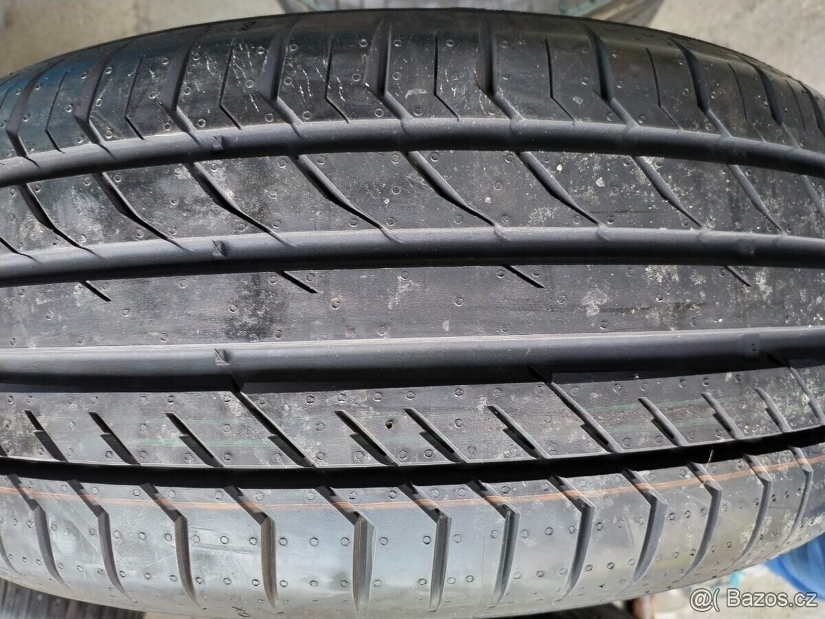 215/50/17 letni pneu CONTINENTAL 215/50 R17 - 2