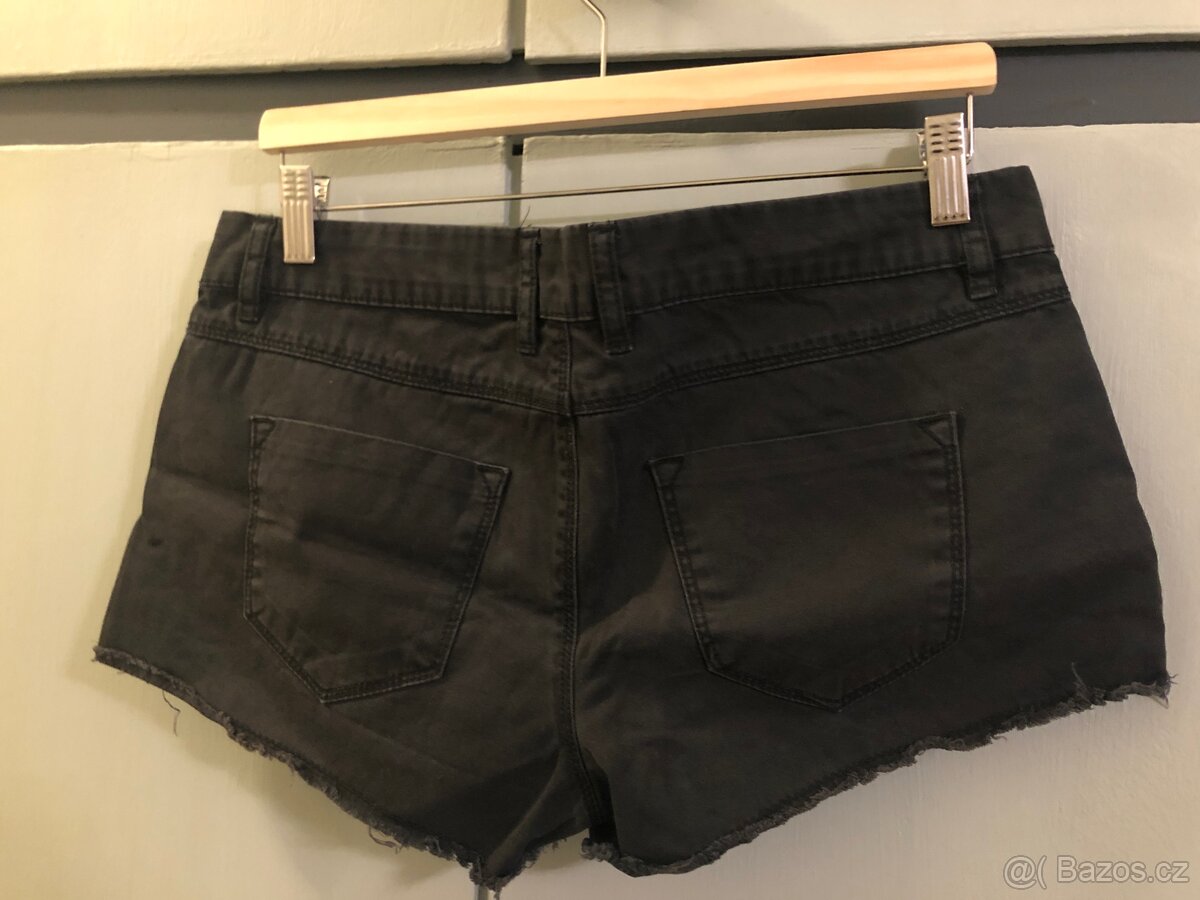 Dámské šortky velikost 38 - 2