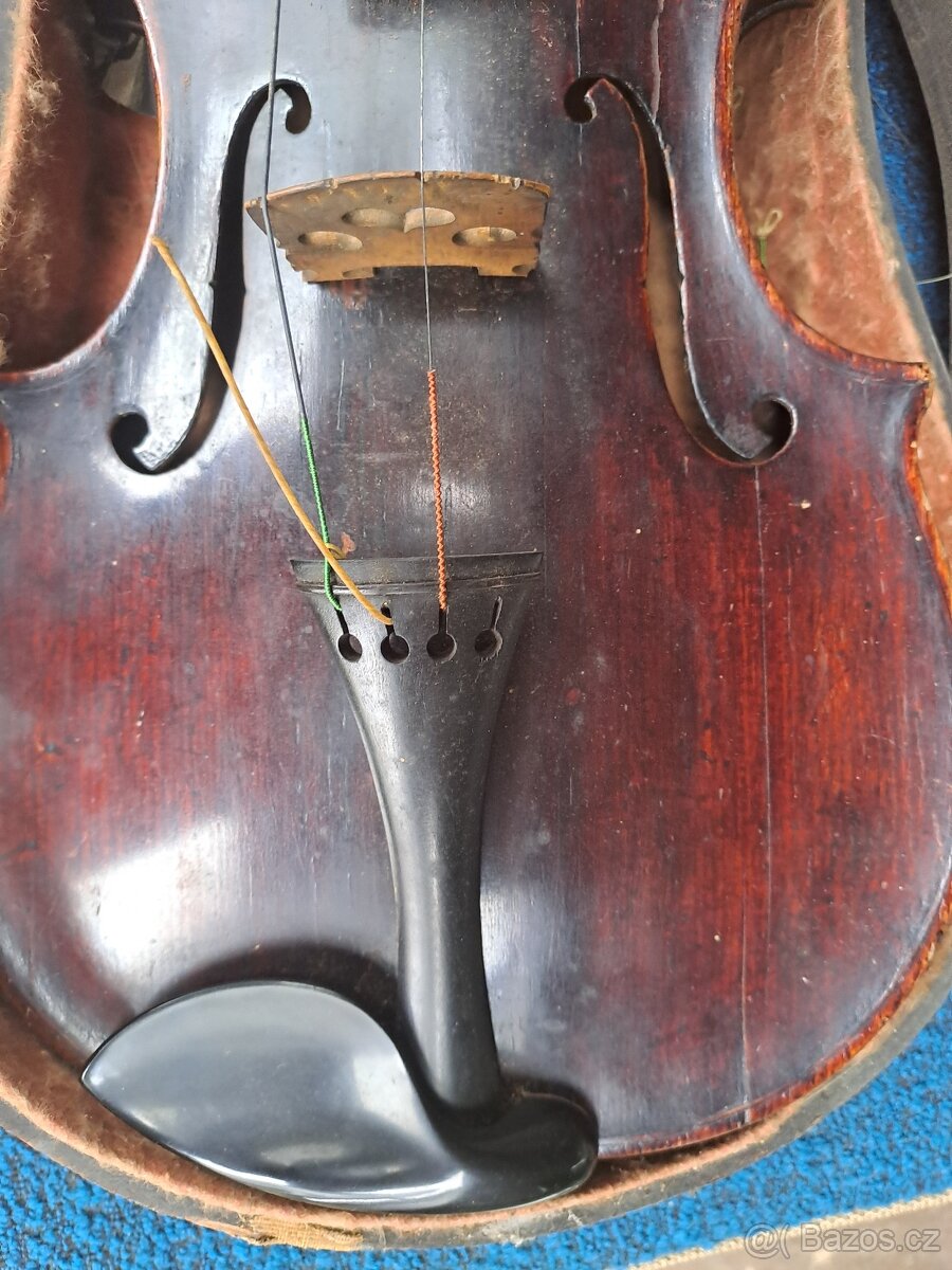 starožitné housle,celé - 2