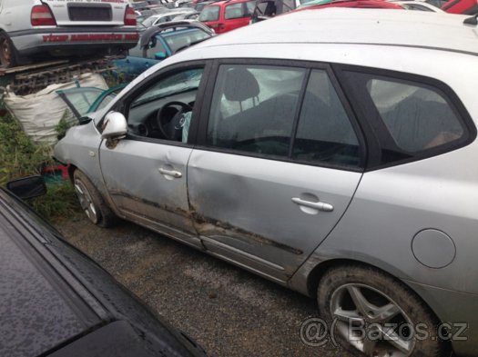 Kia Carens 2,0CRDI 2007 - díly - 2
