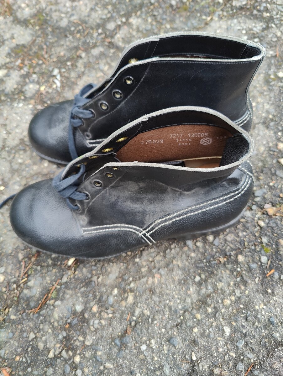 Pracovní boty velikost42 - 2