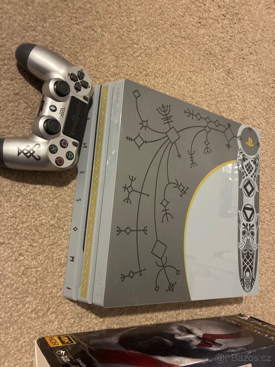 PlayStation 4 pro limited edition - 2