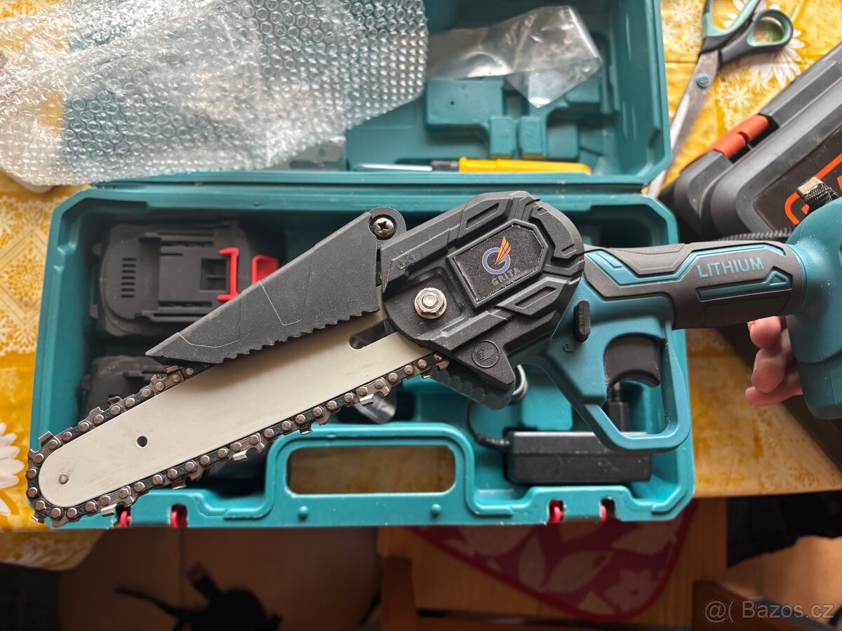 Leo Tools 7375 2x 5 Ah + nabíječka + kufr - 2