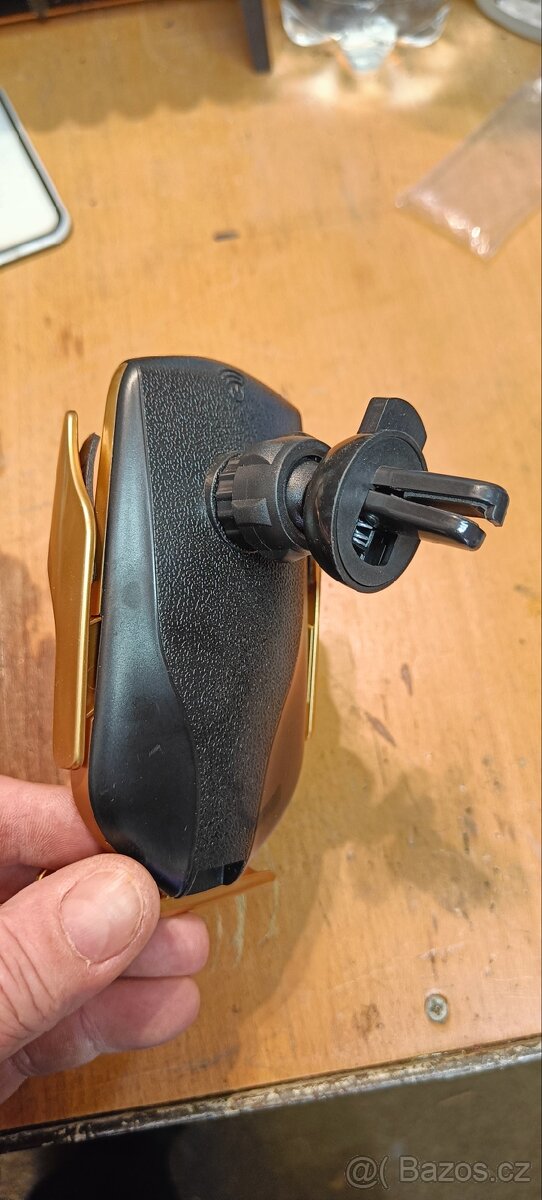 Automatický držák mobilu - 2