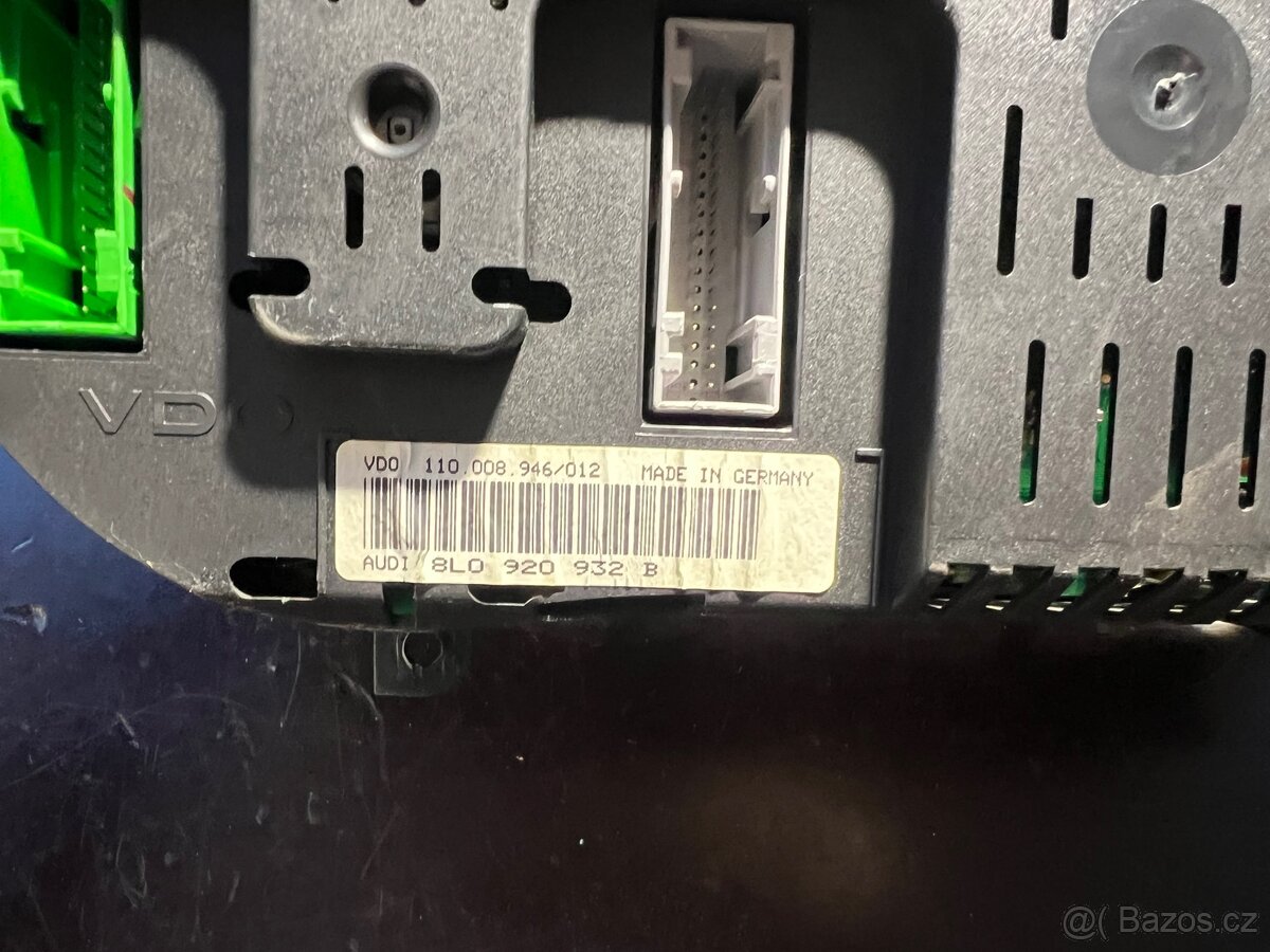 Budíky AUDI S3 8L - 2