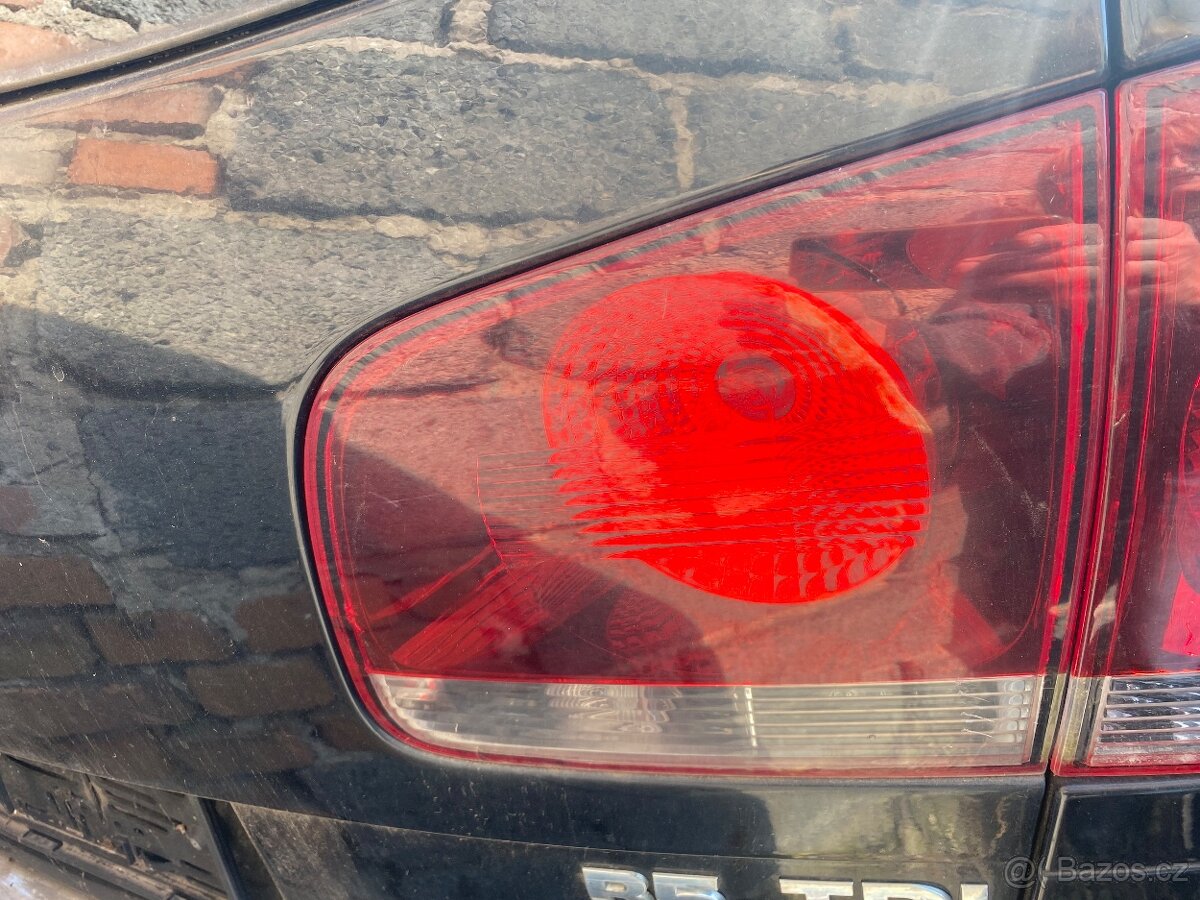 VW Touareg original svetla zadni - 2