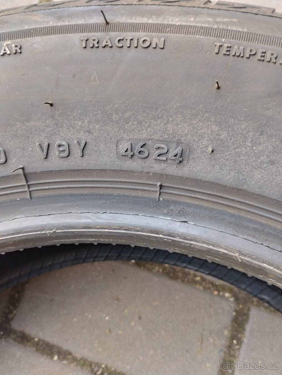 Bridgestone 205/60R16 DOT 4634 - 2