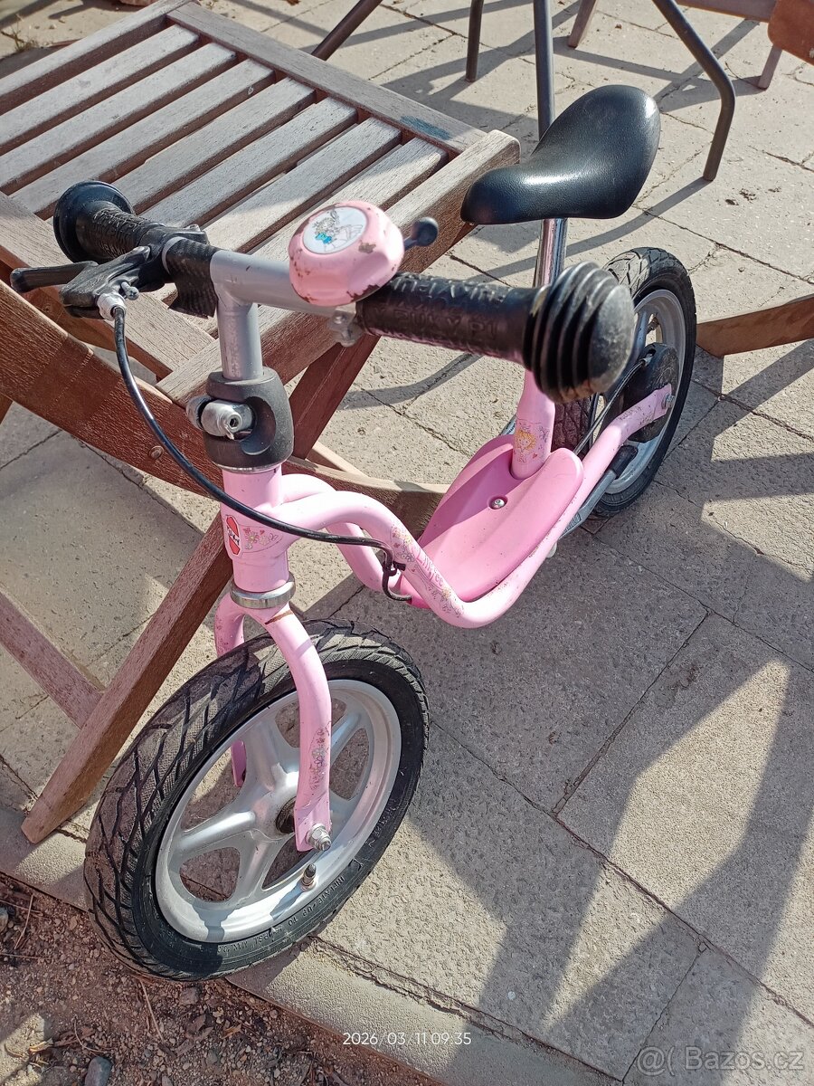 Odrážedlo v pěkném stavu. - 2