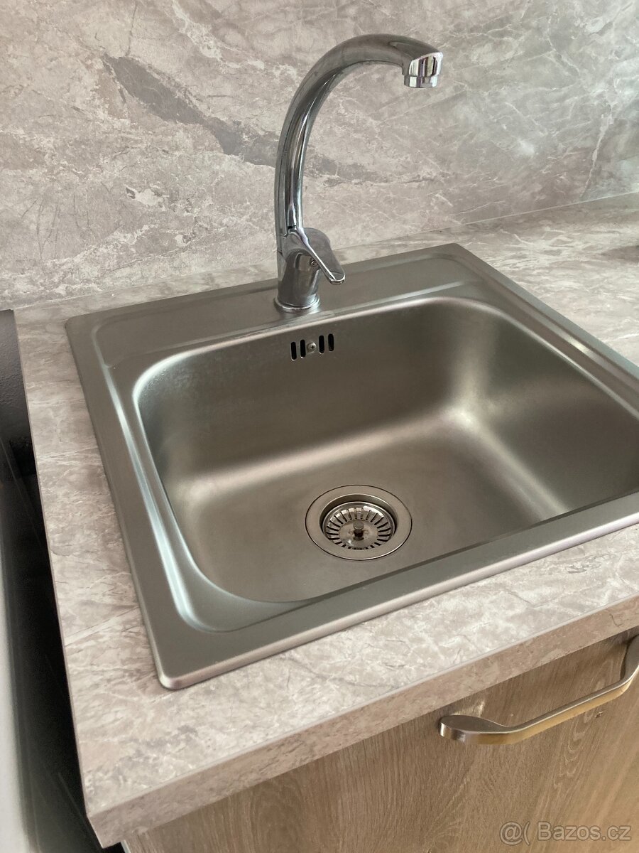 Nerezový dřez - 2