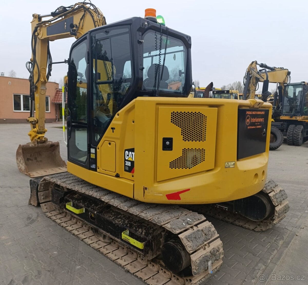 Pásový minibagr CAT 308 ČR - 2