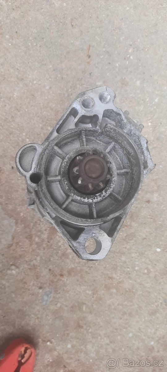 Starter audi a8 4e d3 4.2 3.7 benzin 077911023j - 2