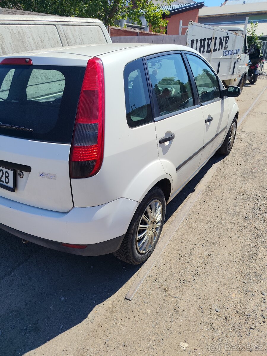 Ford Fiesta 1 4 tdci diesel rok 2005 - 2
