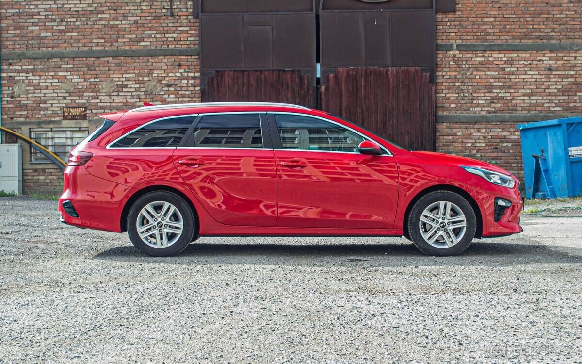 Kia Ceed SW 1.6 CRDi 136k Gold A/T - 2