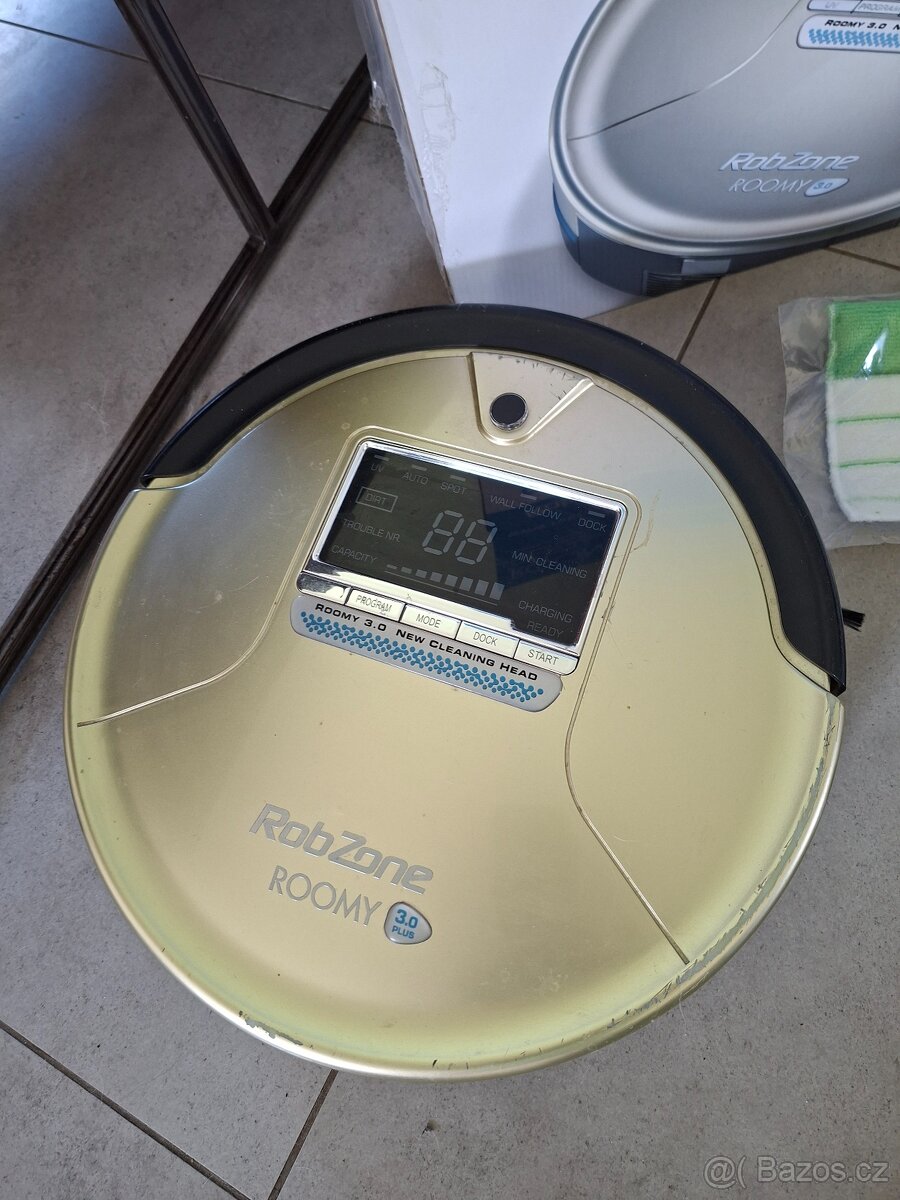 Robotický vysavač ROOMY 3.0 - 2