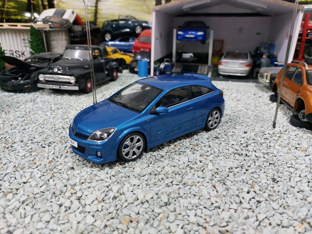 model auta Opel Astra H OPC 2006 Otto mobile 1:18 - 2