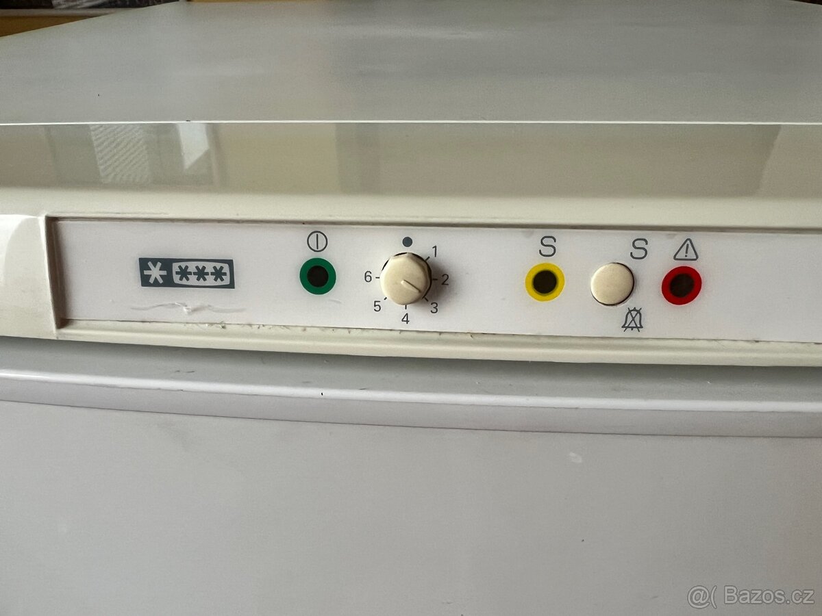 Prodám mrazák Zanussi ZFU19400WA – výborný stav - 2