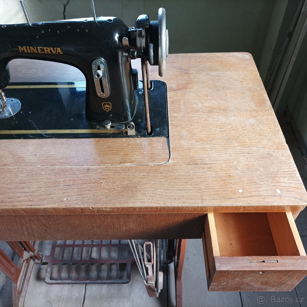 ŠICÍ STROJ MINERVA - 2