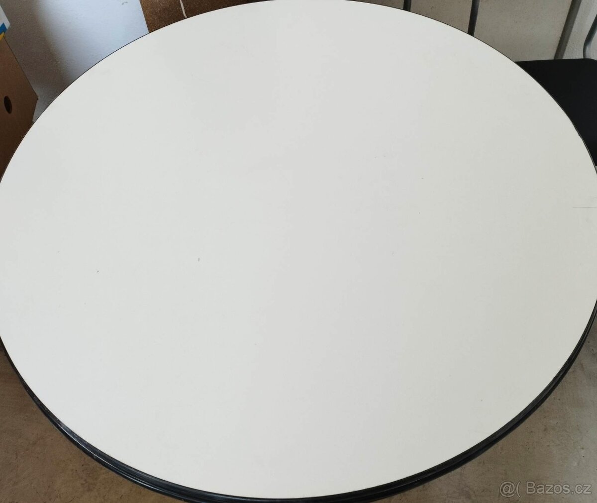 Stůl/stolová deska bílá s černou hranou - 2