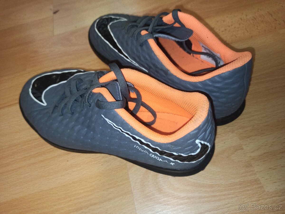 Sportovní boty NIKE - 2