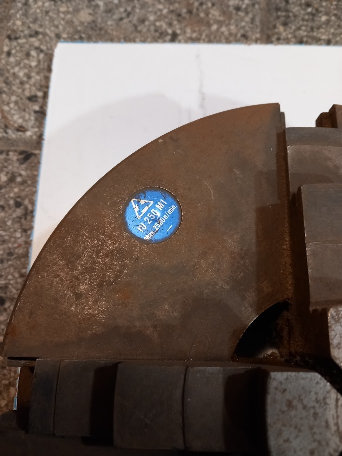 Sklíčidlo na soustruh 4-čelisťové 250mm - 2