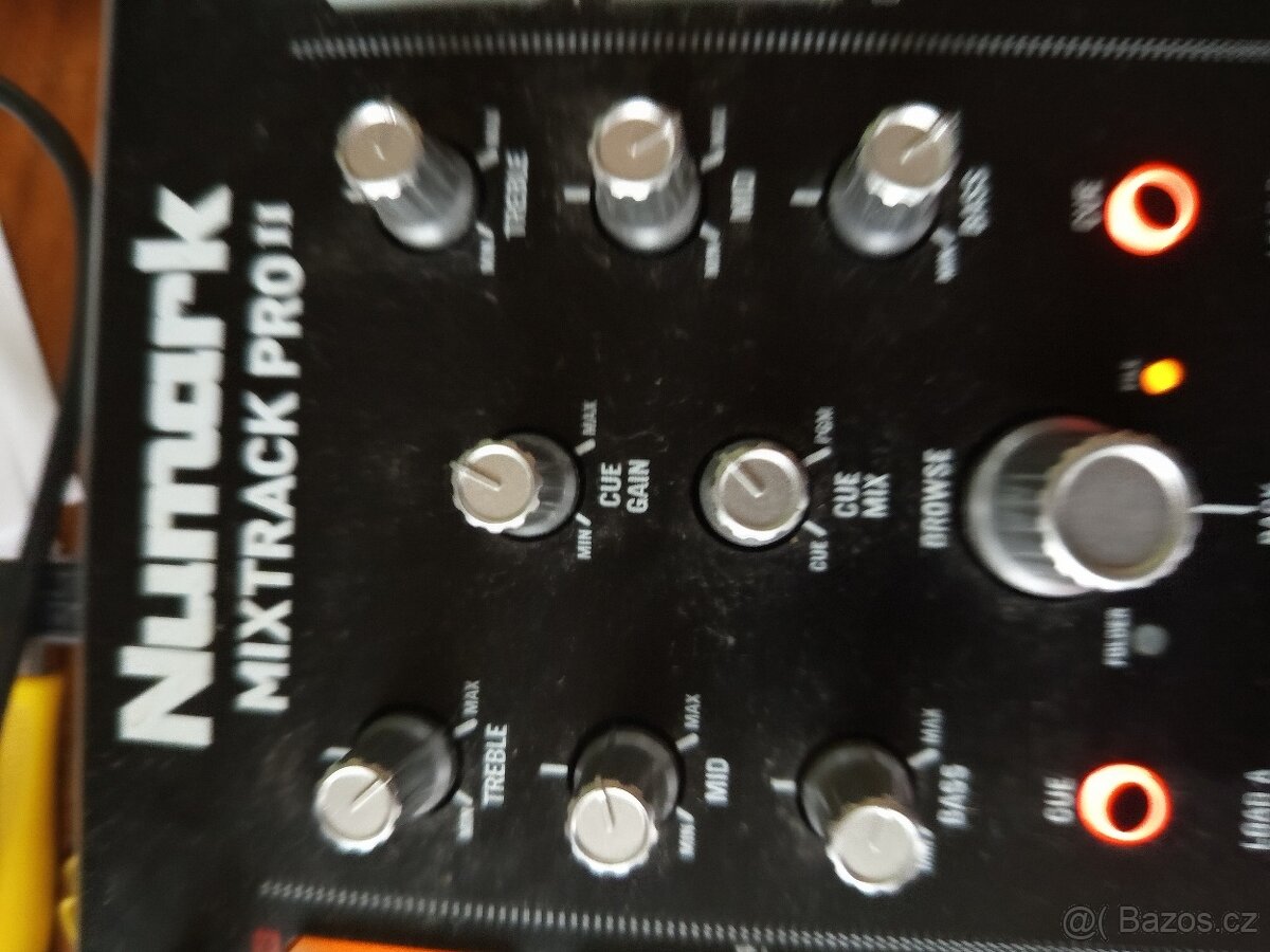 Prodám dj kontrolér numark pro 11 - 2