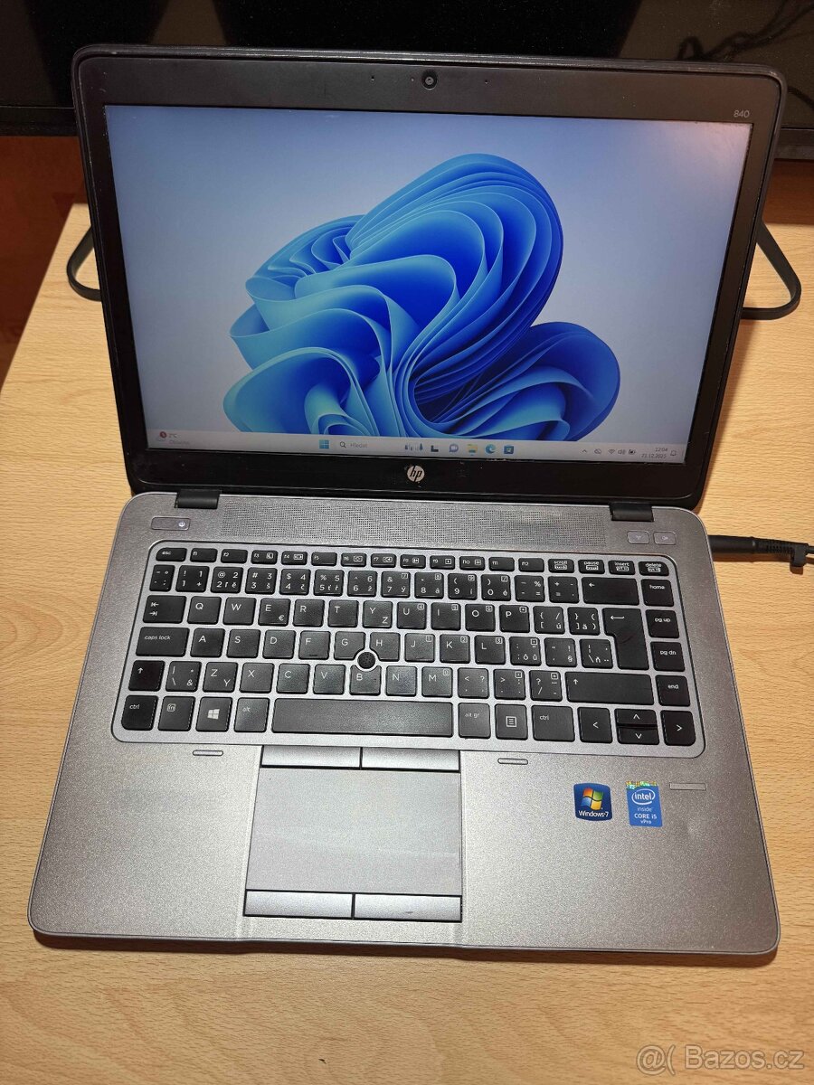 Manažerský HP EliteBook 840 G2 (i5, 8GB, 256GB SSD) - 2