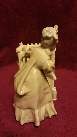 Soška Amphora-Austria. - 2