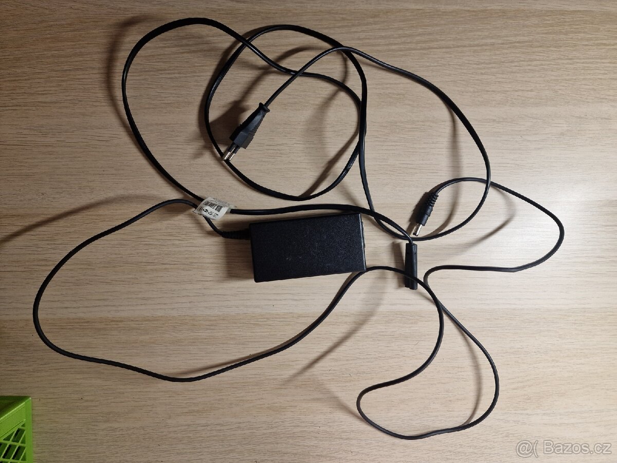 Logitech G26 Driving Force + řadící páka - 2