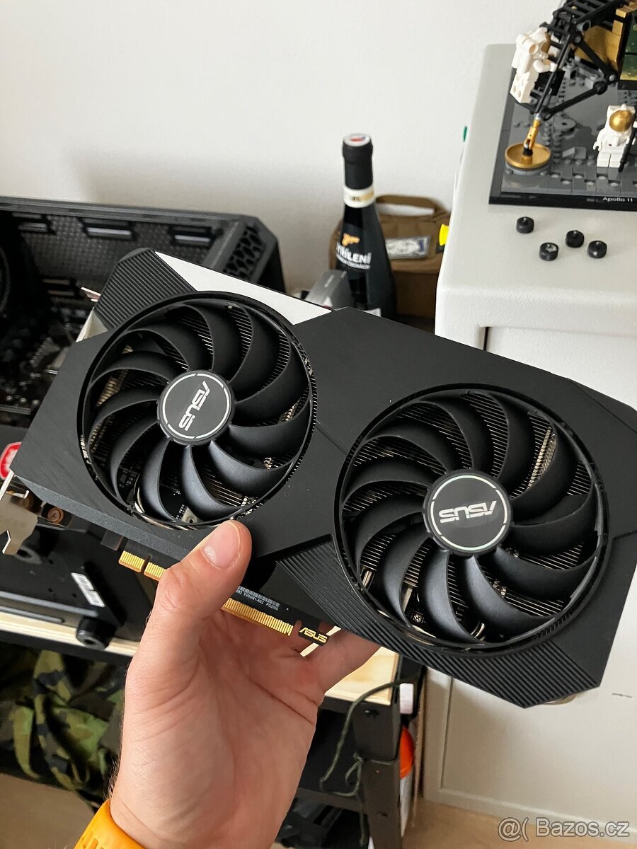 ASUS DUAL Radeon RX 6600 XT O8G - 2