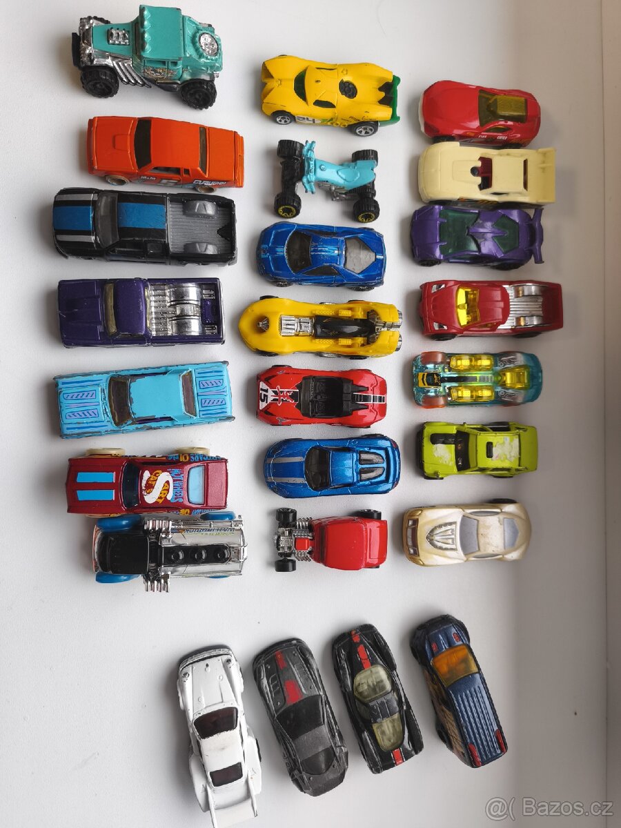 Autíčka Hot Wheels - 2