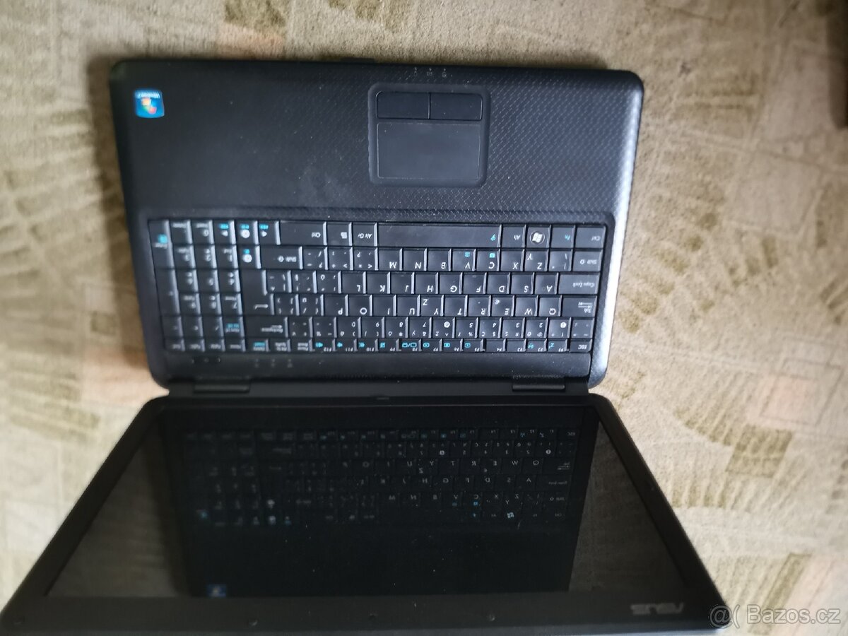 Notebook Asus plně funkční - 2