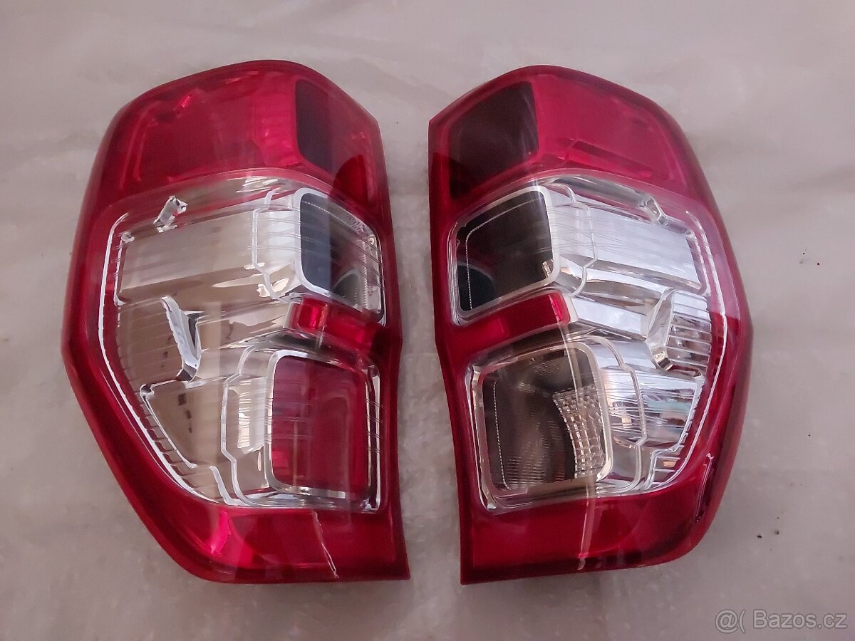 Ford Ranger: Světla 2011+ - 2