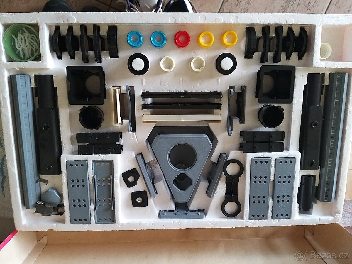 Prodám stavebnici Optik - 2