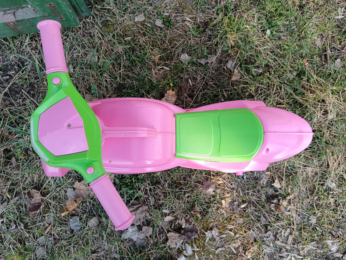 Prodám odrážedlo, větší - 2