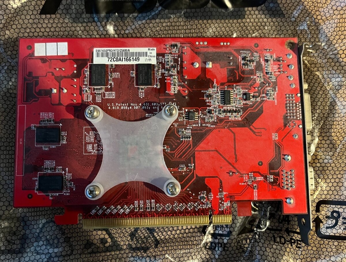 Asus Ati Radeon X 1650 Pro - 2