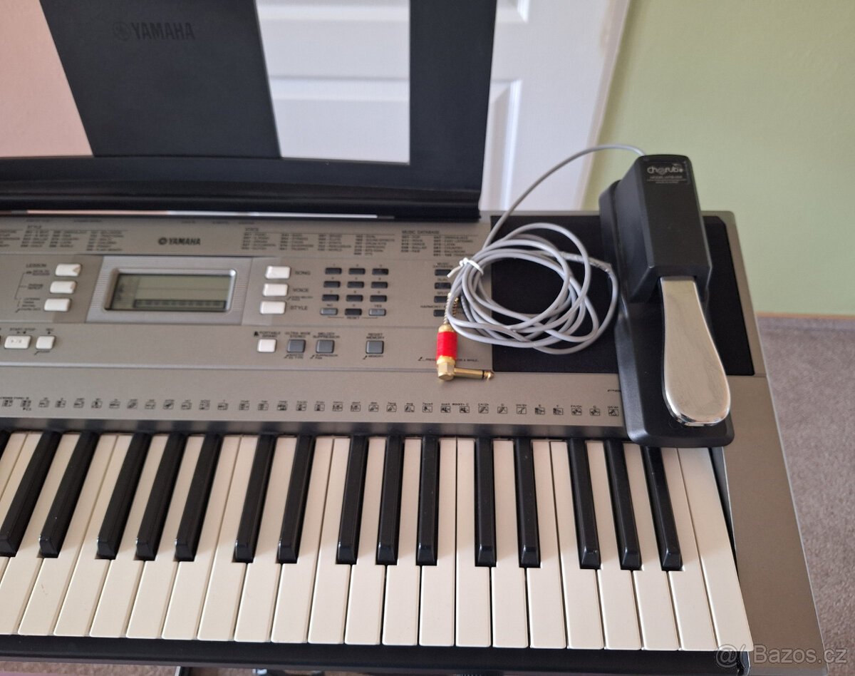 Keyboard YAMAHA PSR E353 + příslušenství - 2