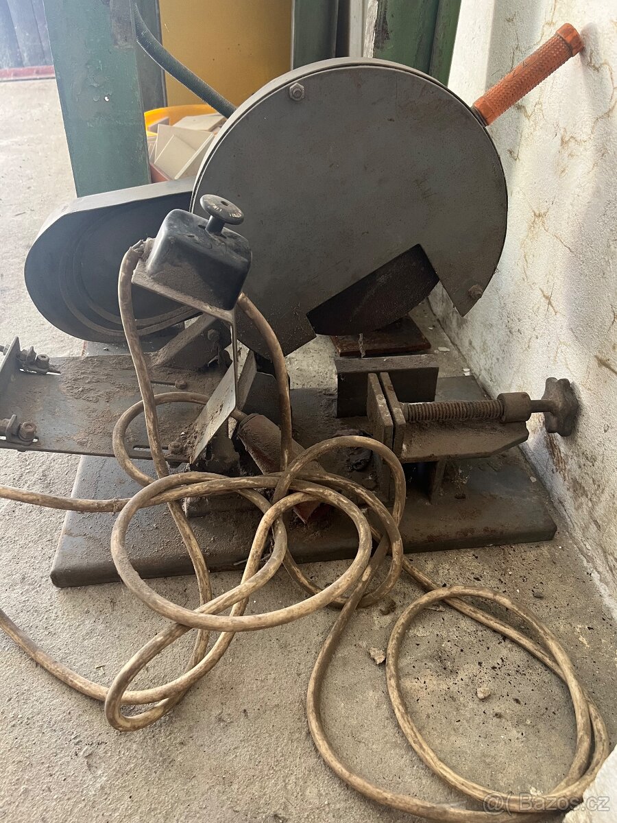 Rozbrušovací pila na kov - 2