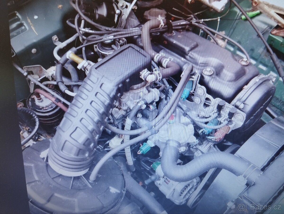 Motor Suzuki Samurai - 2