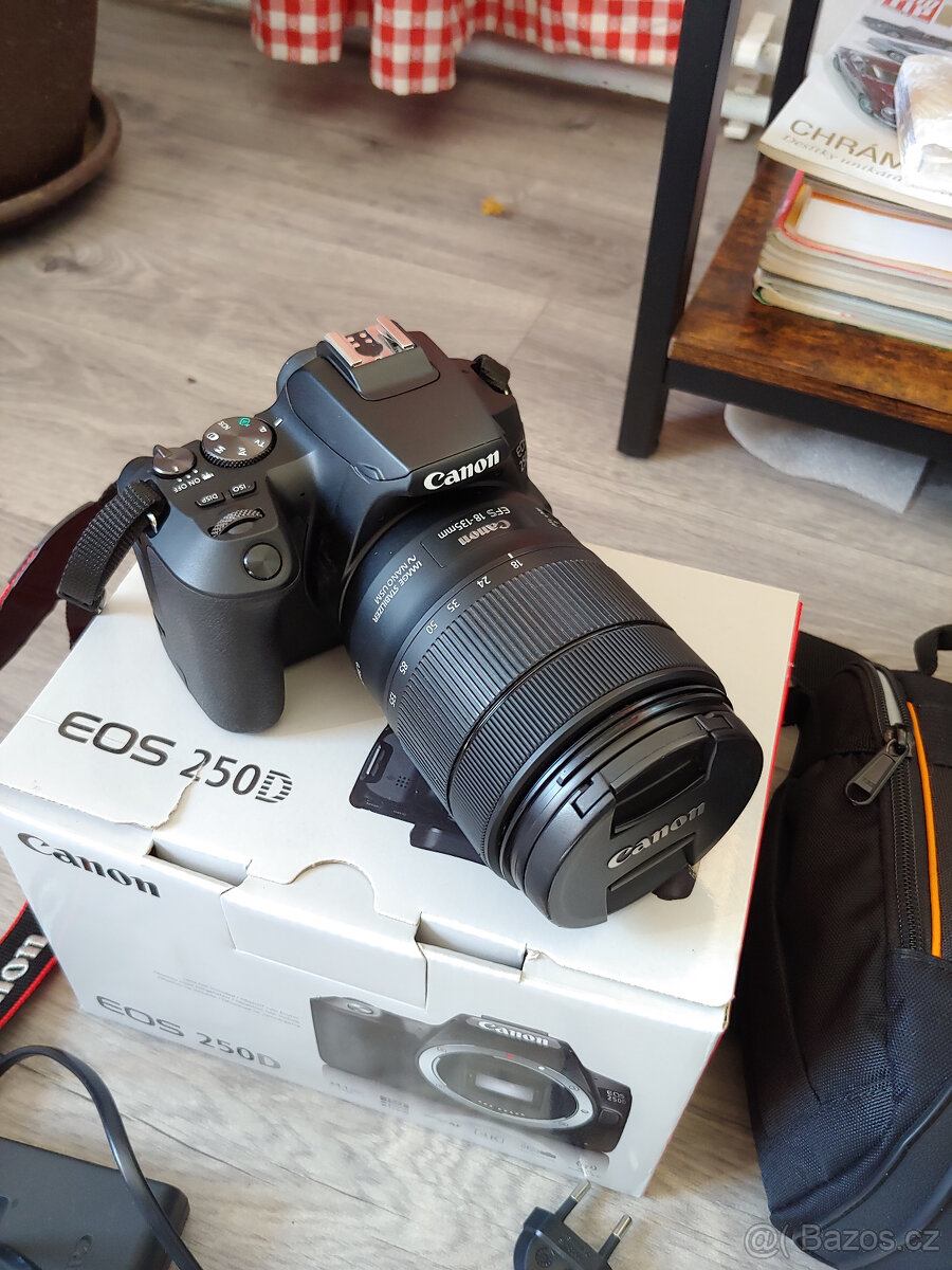 Canon EOS 250D objektiv 18-135 Is USM - 2