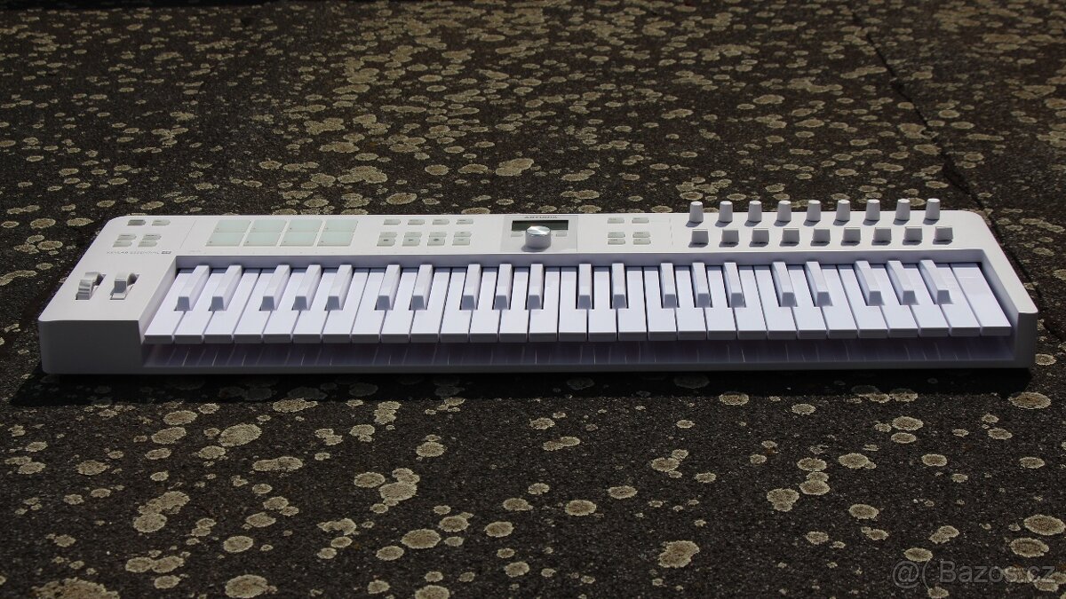 Arturia KeyLab Essential 49 mk3 MIDI keyboard Alpine White - 2