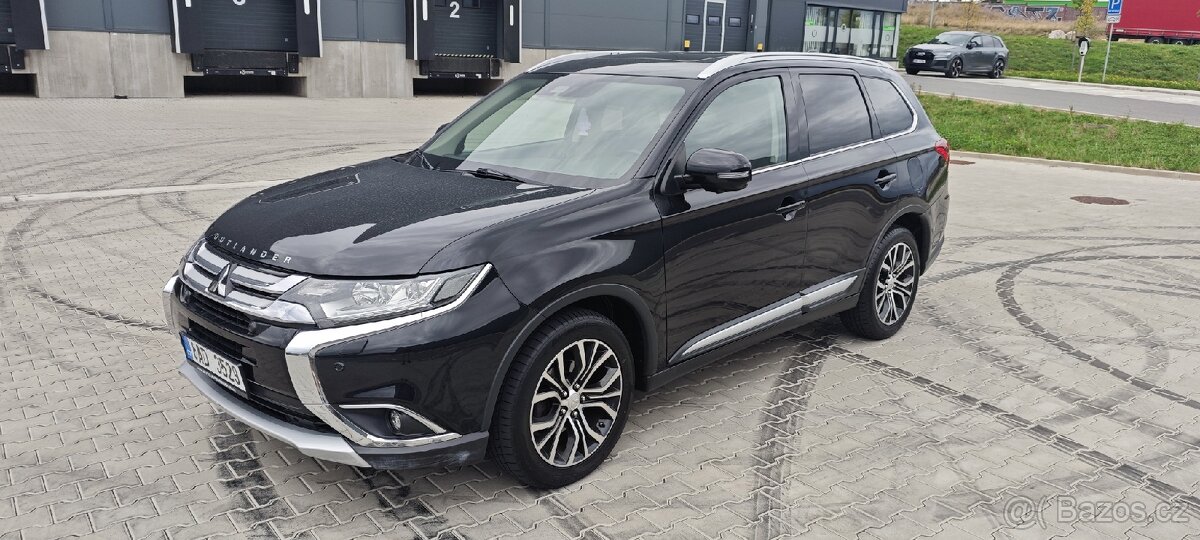 Mitsubishi Outlander 2.2DI-D automat - 2