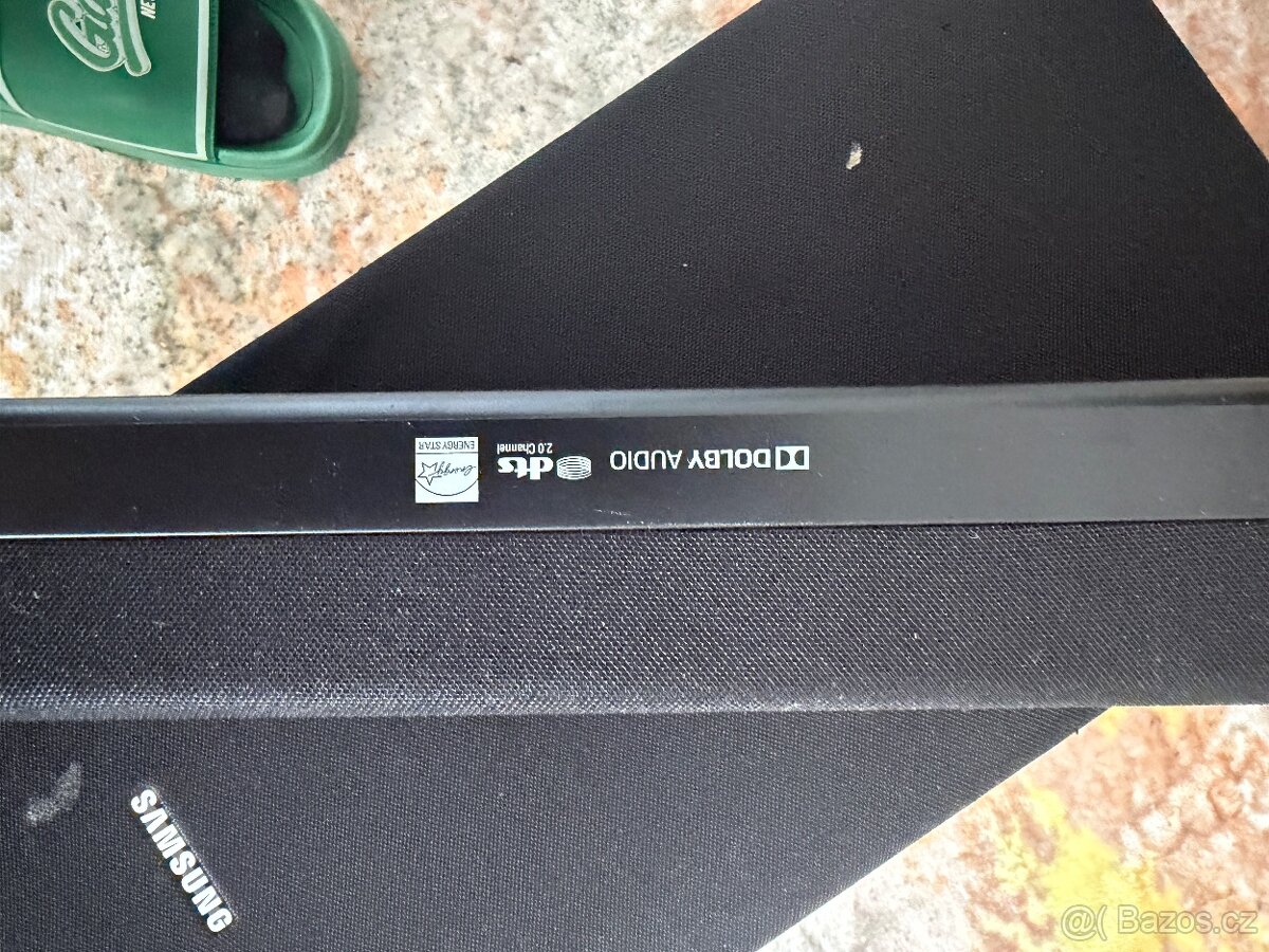 Soundbar Samsung se subwooferem . - 2