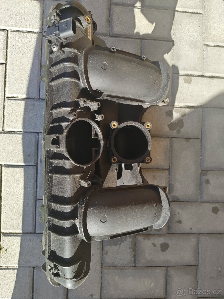 BMW N52 sání motoru - 2