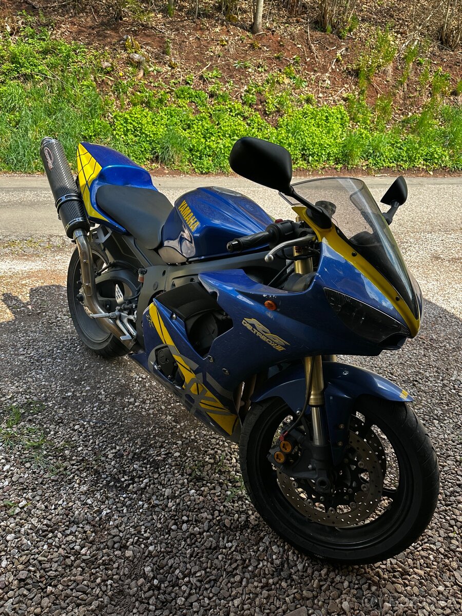 Yamaha YZF-R6 (2005) - 2
