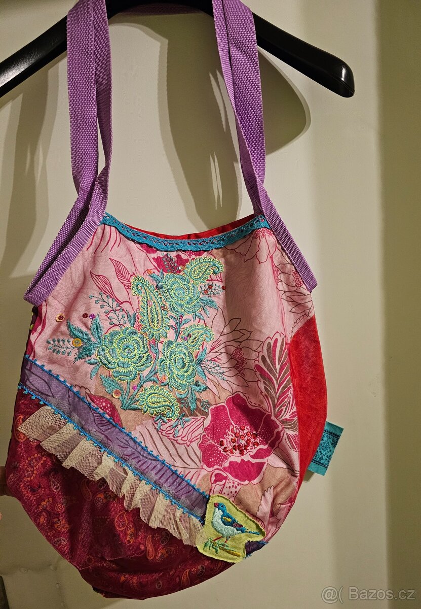 Kabelka WAKE UP HONEY od Karel a Hynek - 2