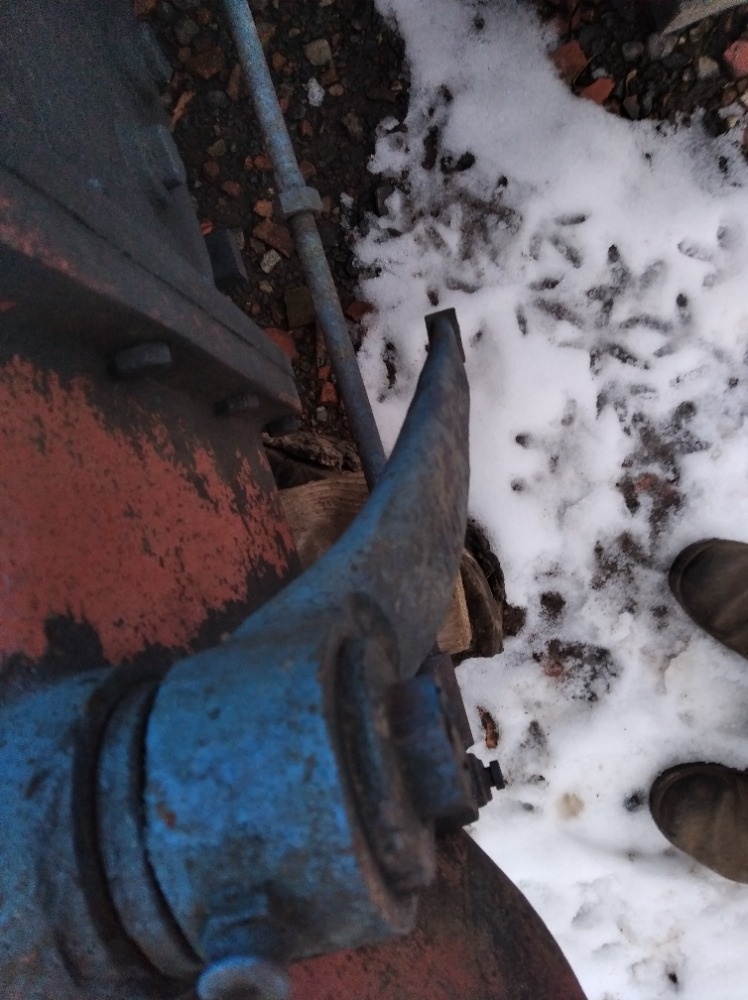 Prodám originál rovnou páku řízení na ZETOR25N - 2