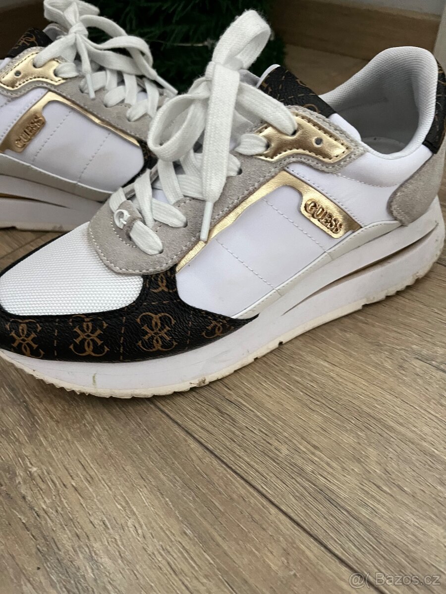 Krasne tenisky Guess - 2